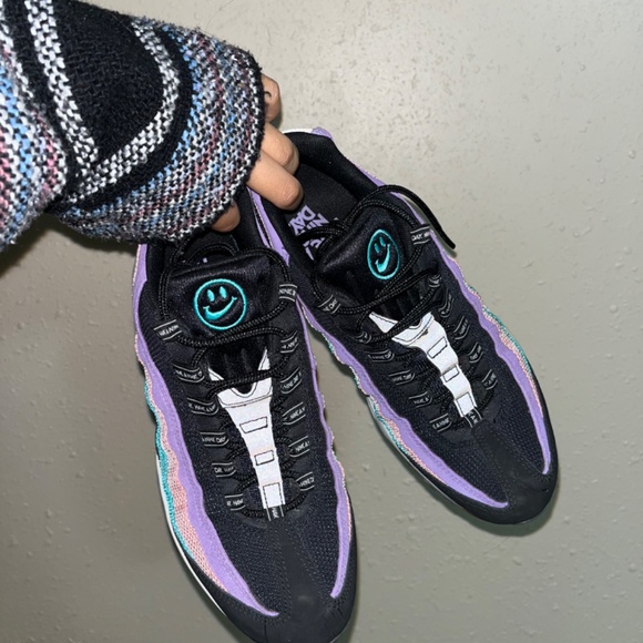 Nike more uptempo have a nice day shoes - Picture 5 of 6